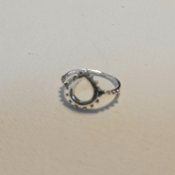 Hollow Silver Plated Teardrop Ring Size 7 - Picture 2 of 4